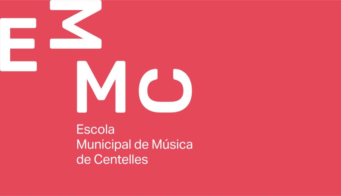 Logotipo de la EMMC sobre los distintos colores de la nueva identidad diseñada por Piscastudio